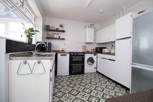 Kitchen- click for photo gallery